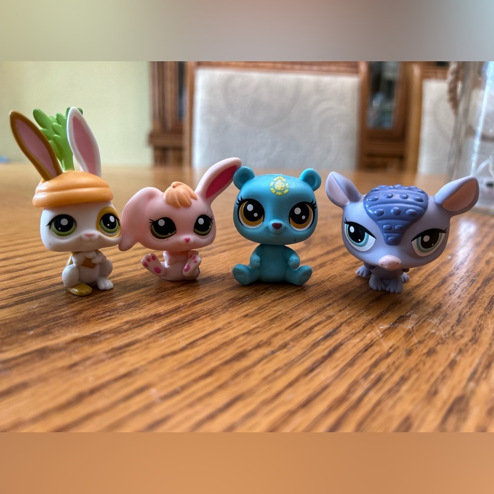 Littlest Pet Shops 1606, 2620, 1454